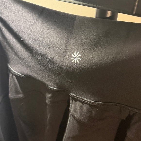 Cooling Athleta salutation jogger Pants LG - Picture 6 of 6